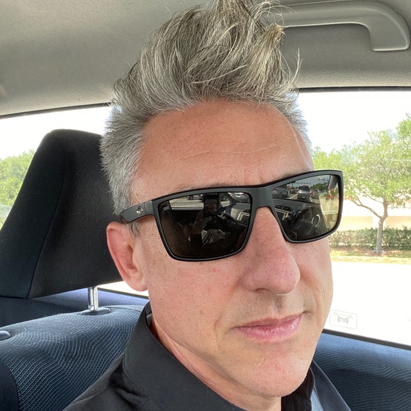 Meet your Posher, Buddhabackpacker - Picture 2 of 15